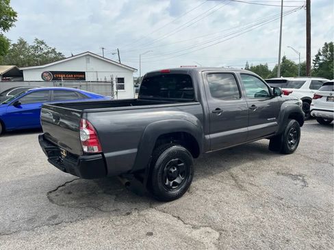 Used 2014 Toyota Tacoma PreRunner w/ Convenience Package RWD image 5