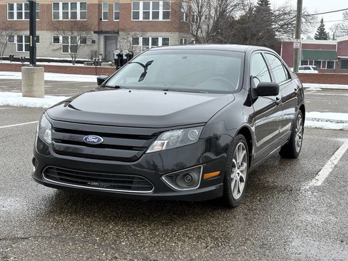 Used 2011 Ford Fusion SEL w/ Sport Appearance Pkg image 2