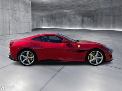 Used 2020 Ferrari Portofino image 8