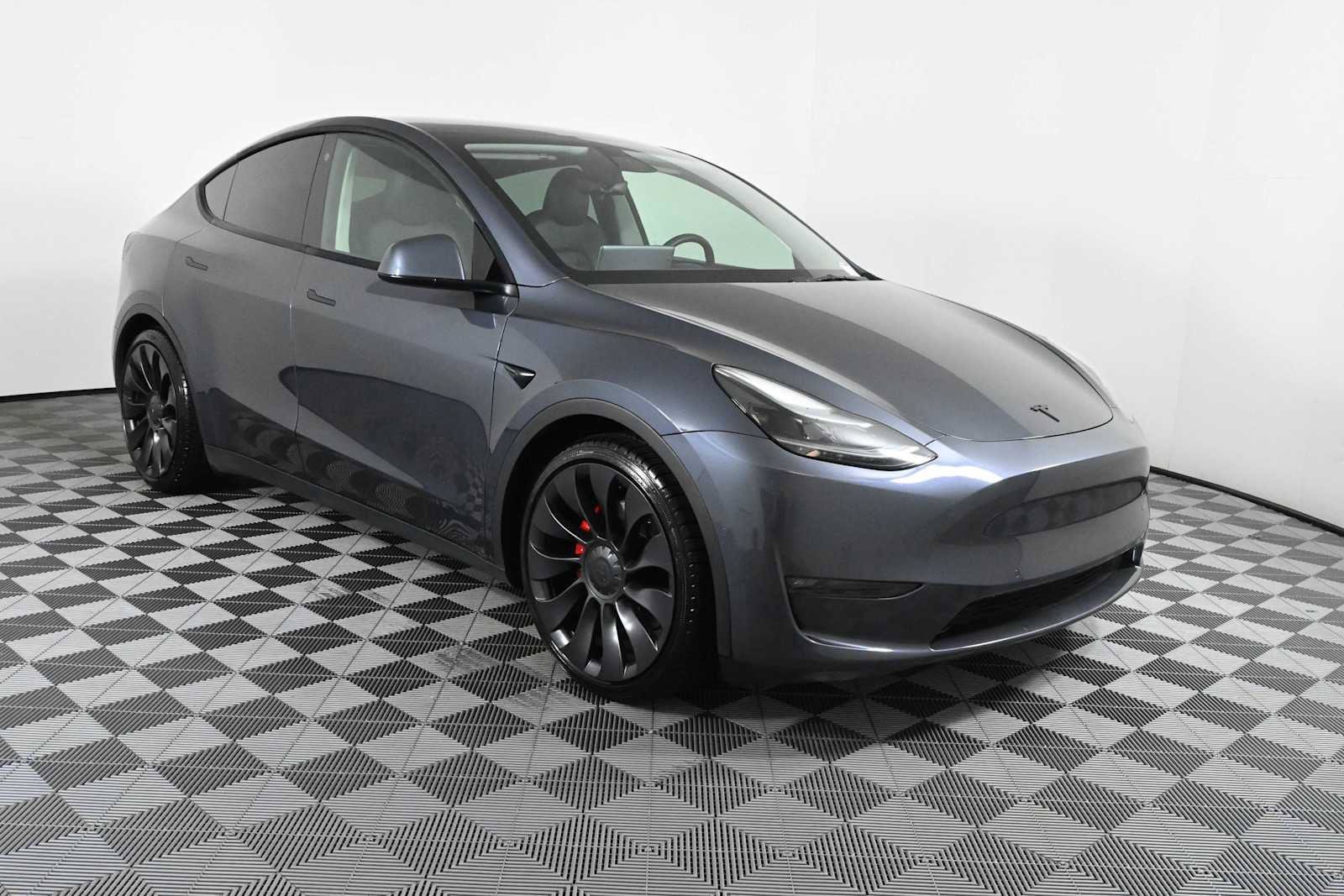 Used 2022 Tesla Model Y Performance AWD/4WD image 1