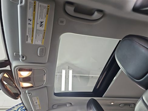 Used 2022 Jeep Cherokee Limited image 34