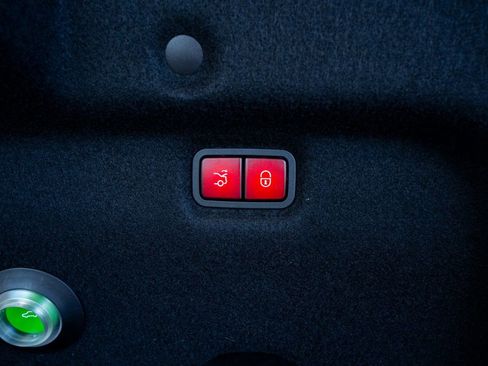 Used 2022 Mercedes-Benz SL 55 AMG 4MATIC image 42