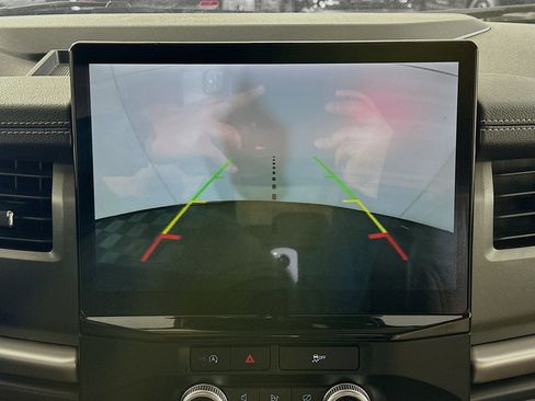 Used 2024 Ford Expedition Max XLT image 23