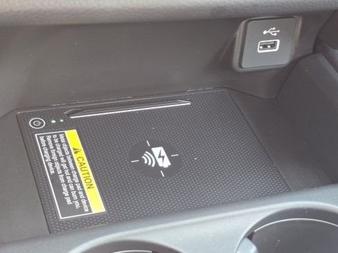 Certified 2024 Honda HR-V EX-L image 9