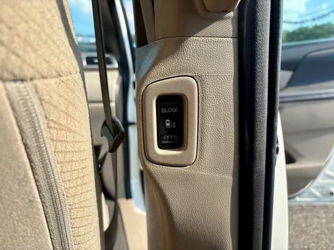 Used 2016 Honda Odyssey EX image 13