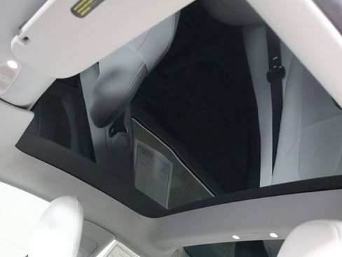 Used 2022 Tesla Model 3 Performance image 19