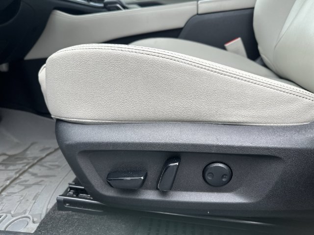Used 2023 Nissan Rogue SL w/ SL Premium Package AWD/4WD image 23