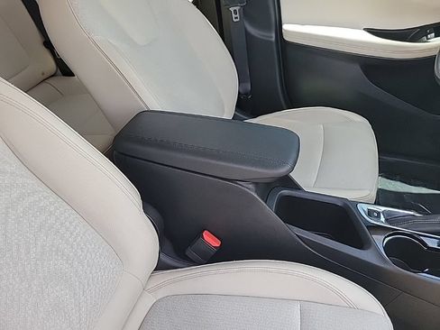 Used 2021 Buick Encore GX Select w/ Sport Touring Package FWD image 42