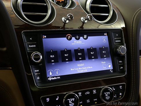 Used 2019 Bentley Bentayga AWD/4WD image 43