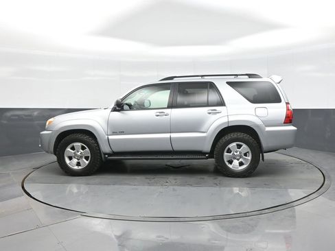 Used 2007 Toyota 4Runner SR5 image 4