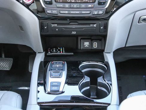 Used 2019 Honda Pilot Touring image 14