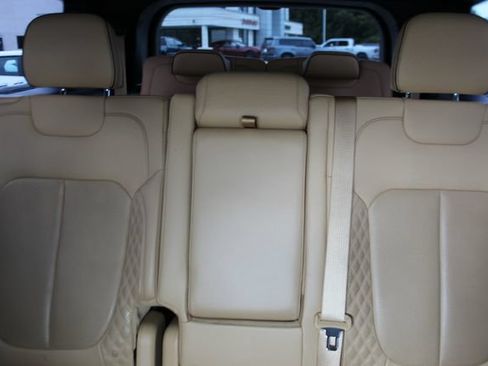 Used 2023 Jeep Grand Cherokee L Summit AWD/4WD image 33