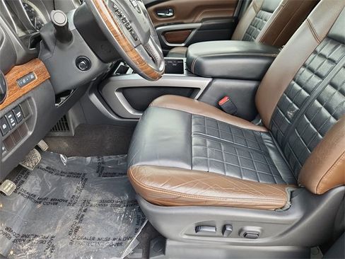 Used 2016 Nissan Titan Platinum Reserve image 7