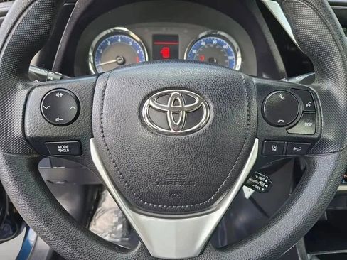 Used 2017 Toyota Corolla LE image 12