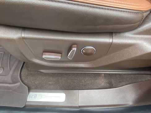 Certified 2024 Ford Expedition King Ranch RWD image 10