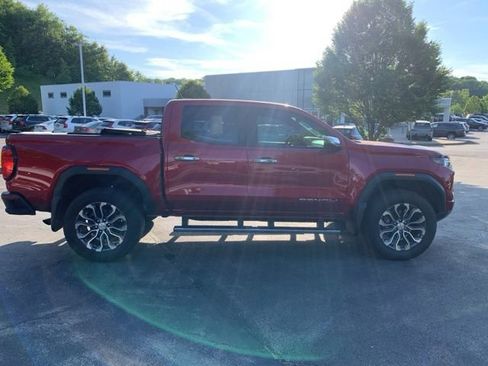 Used 2024 GMC Canyon Denali AWD/4WD image 5