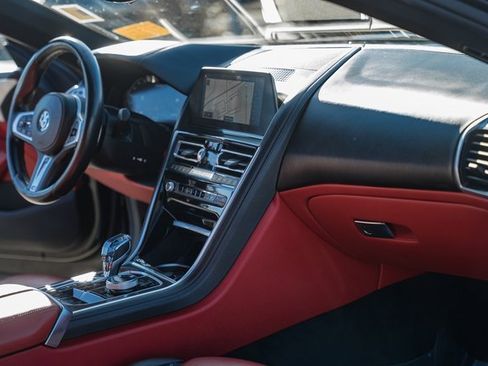 Used 2022 BMW M850i xDrive M850i xDrive image 19