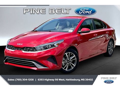 Used 2022 Kia Forte LXS w/ LXS Technology Package FWD image 10