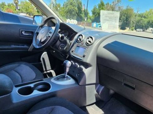 Used 2011 Nissan Rogue SV w/ Premium Pkg AWD/4WD image 14
