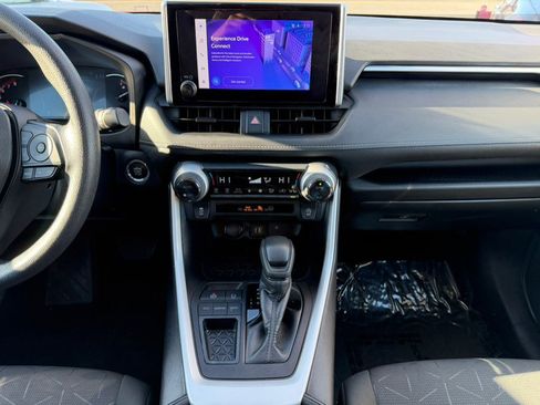 Used 2024 Toyota RAV4 XLE image 32
