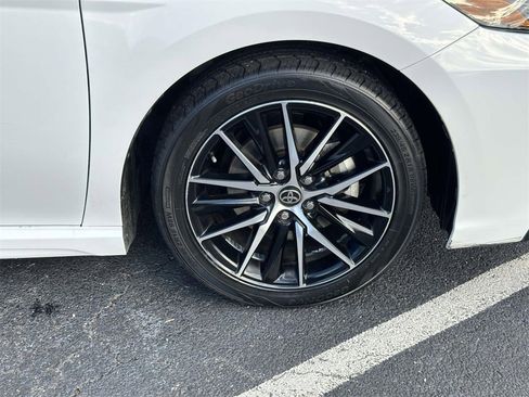 Used 2023 Toyota Camry SE image 24