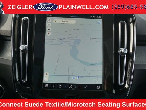Used 2024 Volvo XC40 B5 Plus w/ Protection Package Premier AWD/4WD image 24