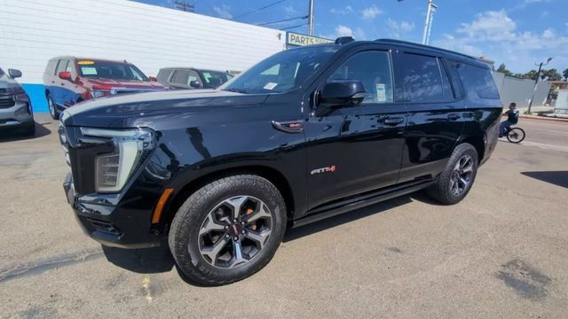 Used 2025 GMC Yukon AT4 Ultimate AWD/4WD image 4