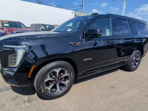 Used 2025 GMC Yukon AT4 Ultimate AWD/4WD image 4