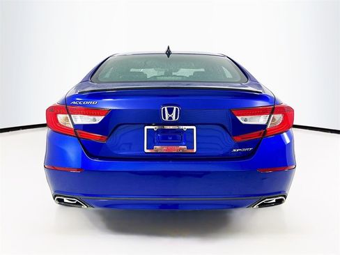 Used 2021 Honda Accord Sport image 6