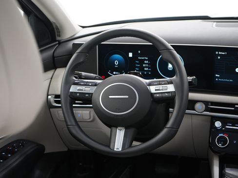 Certified 2025 Hyundai Tucson SEL image 15