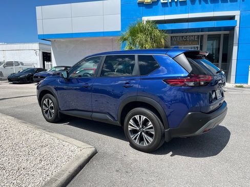 Used 2023 Nissan Rogue SV FWD image 6