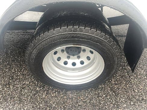 Used 2023 Ford Transit 350 BOX TRUCK image 5