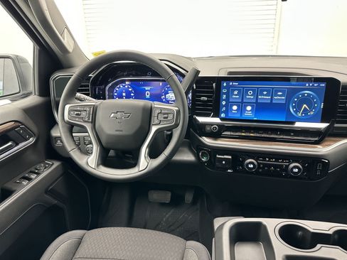 Certified 2026 Chevrolet Silverado 1500 RST w/ LPO, Dark Essentials Package AWD/4WD image 26