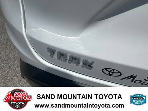 Used 2025 Chevrolet Trax ACTIV FWD image 10
