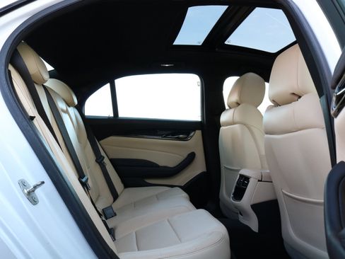 Used 2018 Cadillac CTS Luxury image 42