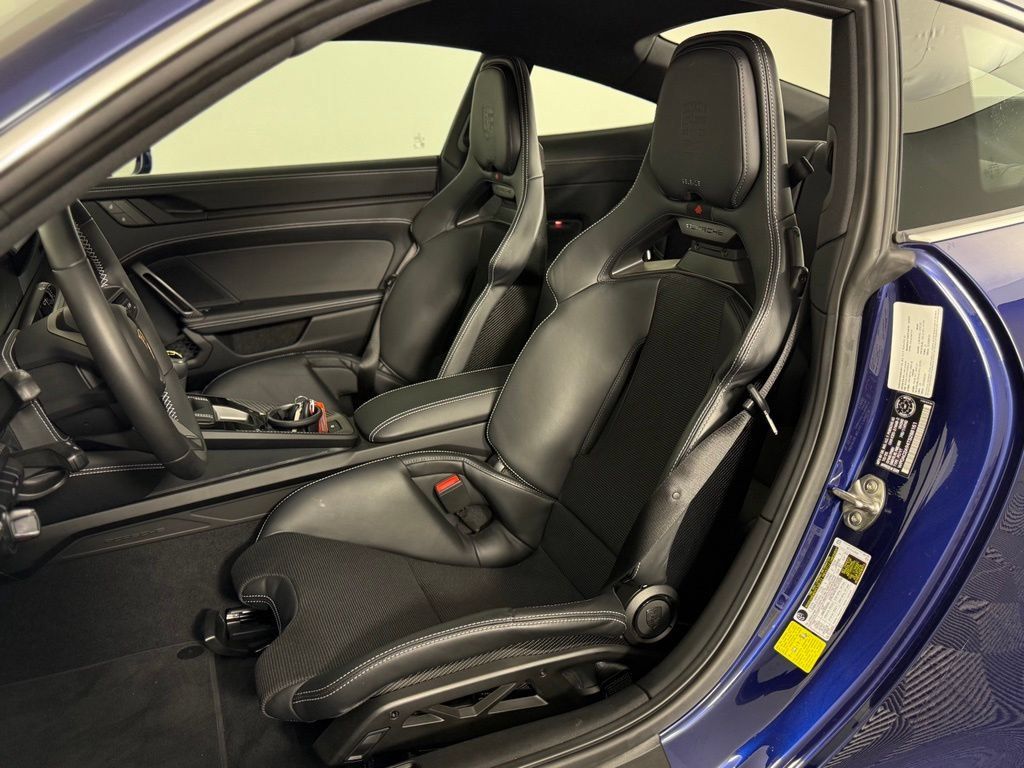 Used 2026 Porsche 911 GT3 RWD image 5