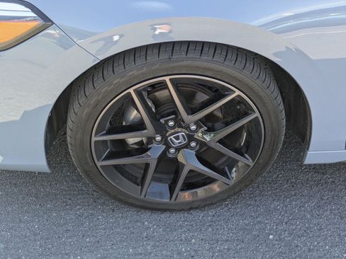 Used 2023 Honda Civic Sport Touring image 13