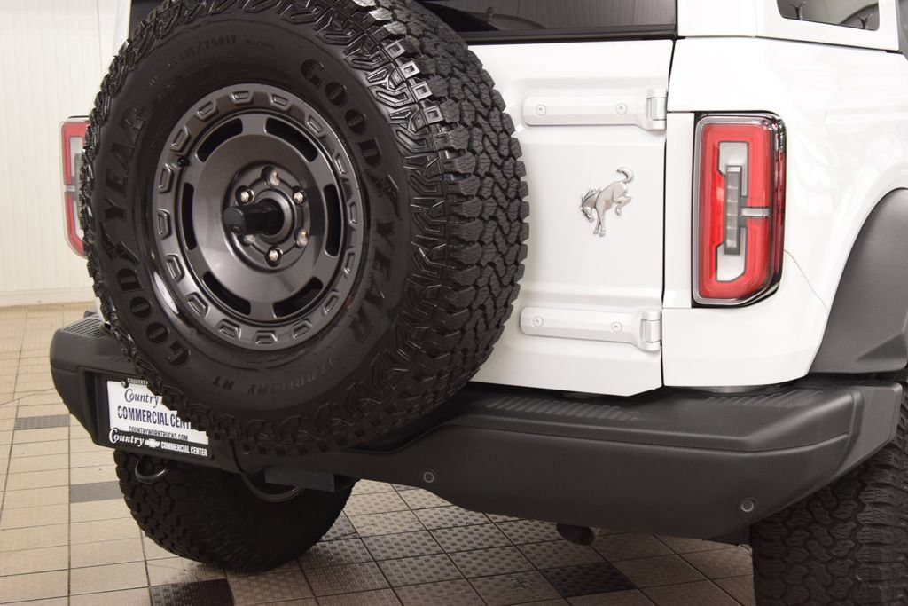 Used 2025 Ford Bronco Badlands AWD/4WD image 17