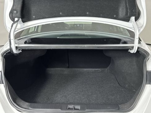 Certified 2025 Nissan Sentra SV FWD image 24