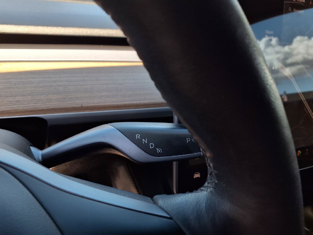 Used 2021 Tesla Model Y Long Range AWD/4WD image 14