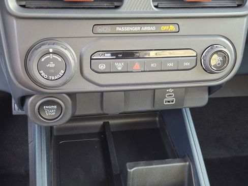 Used 2026 Ford Maverick Lariat w/ 4K Tow Package image 12