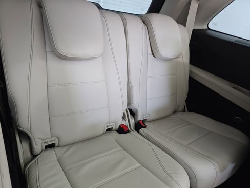 Certified 2023 Mercedes-Benz GLS 580 4MATIC image 12