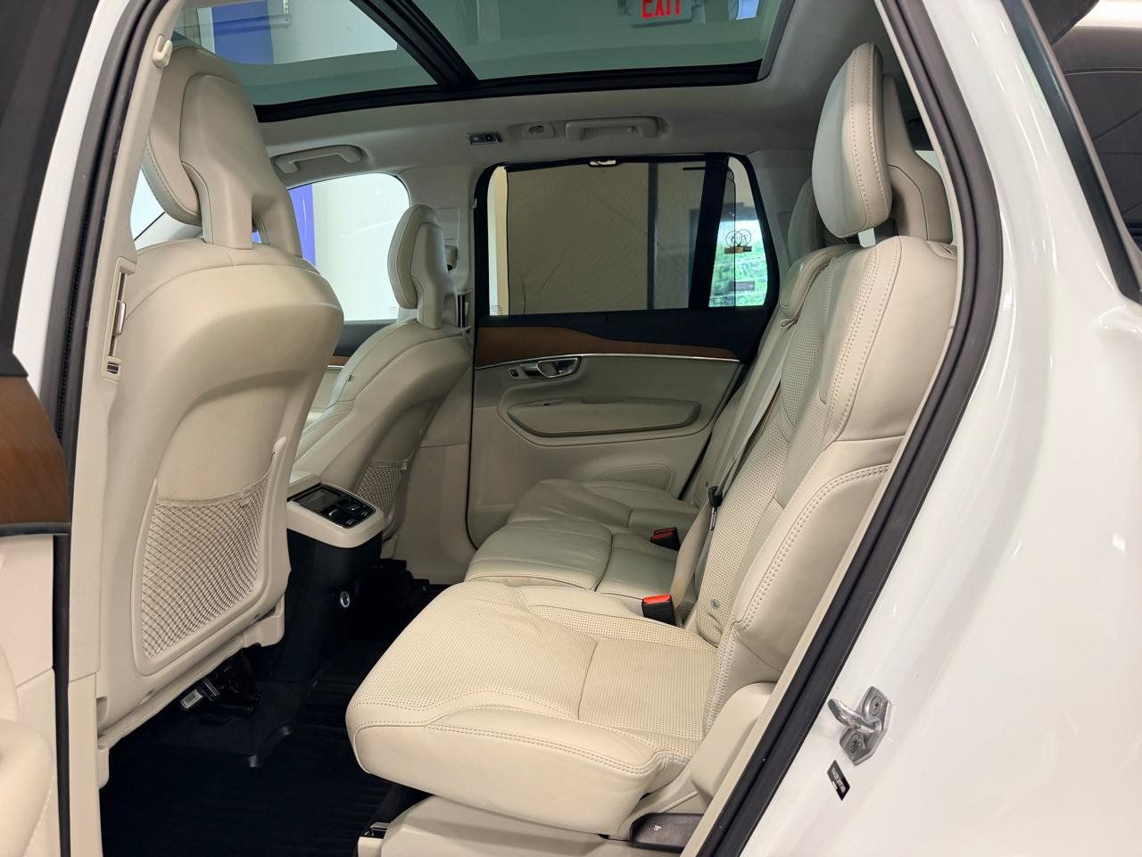 Used 2017 Volvo XC90 T6 Inscription w/ Vision Package AWD/4WD image 22