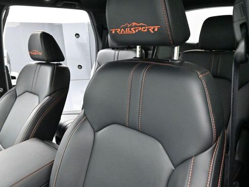 Used 2024 Honda Pilot TrailSport image 17