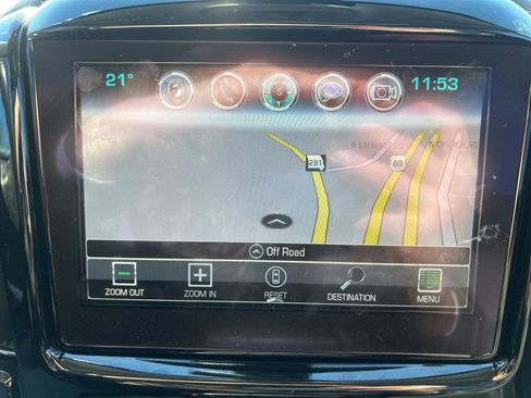 Used 2018 Chevrolet Traverse LT image 23