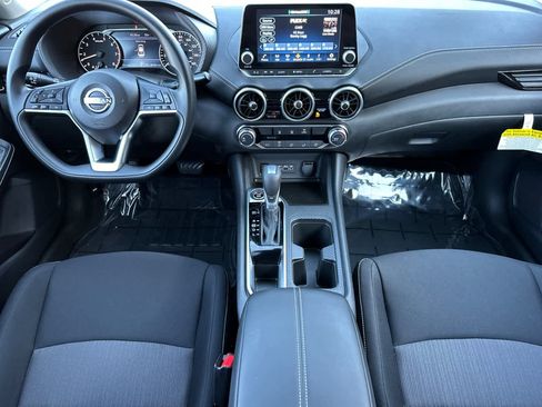 New 2025 Nissan Sentra SV image 3