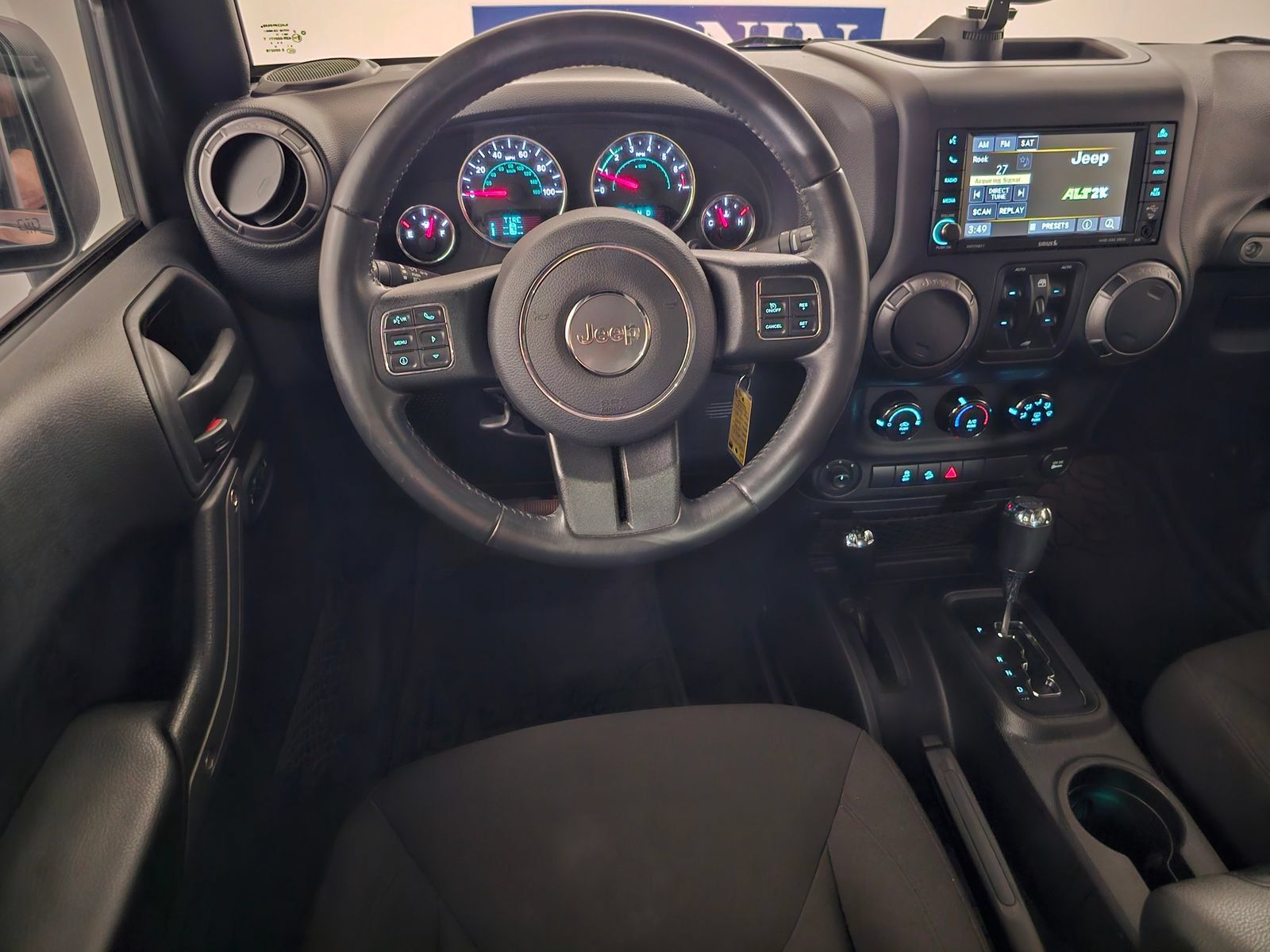 Used 2017 Jeep Wrangler Unlimited Sport w/ Quick Order Package 24S AWD/4WD image 8