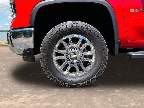 Used 2024 Chevrolet Silverado 3500 LTZ w/ LTZ Premium Package AWD/4WD image 35