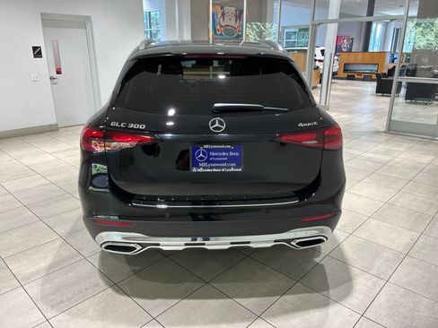 Used 2026 Mercedes-Benz GLC 300 4MATIC image 5