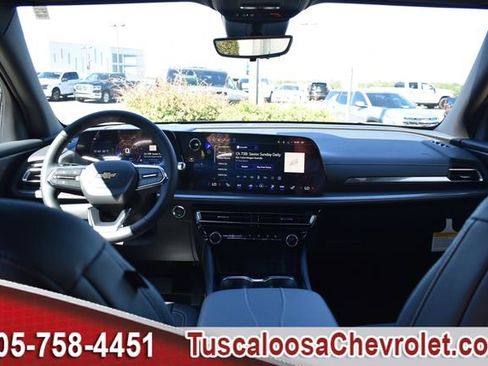 New 2026 Chevrolet Traverse LT w/ Driver Confidence Package image 3